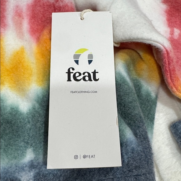 Feat Sunset Lover BlanketBlend Crop Hoodie Size XL NWT - Picture 3 of 12